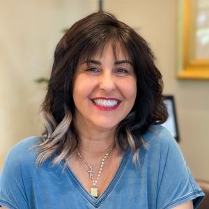 Meet your Posher, Desiree